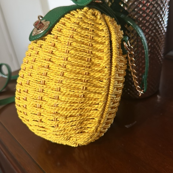 Pineapple straw betsey Johnson crossbody bag - Picture 5 of 11